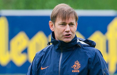 Frans Hoek heeft niet de juiste papieren?